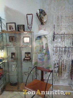 LOCAL TIENDA EN MARINA SantaEulalia delRio  IBIZA